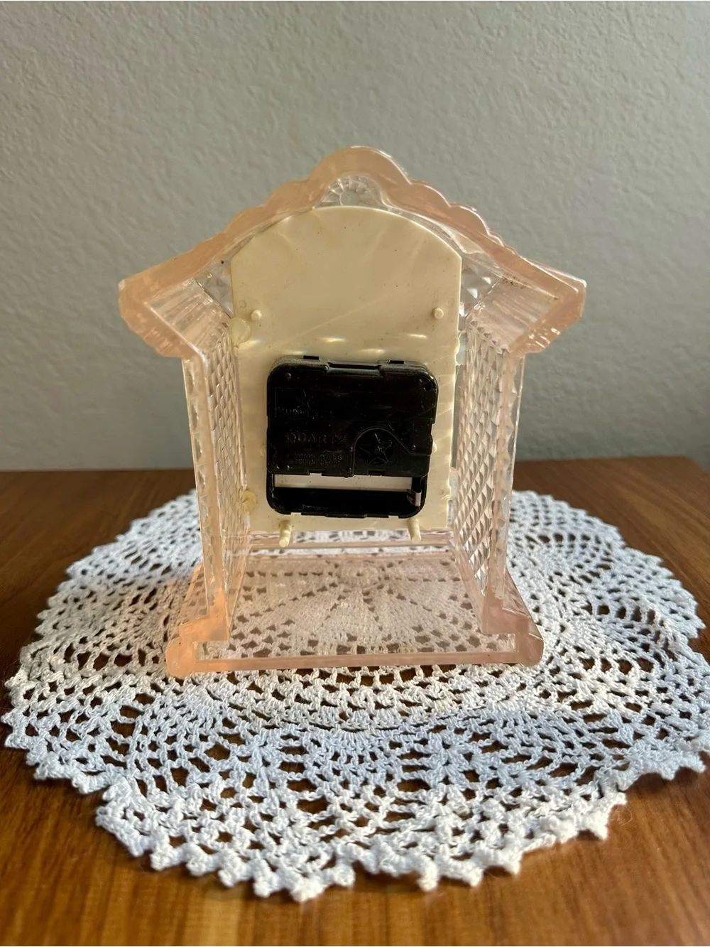 Vintage Pink Acrylic Quartz Mantel Clock Art Deco Style Non Working